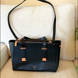 Ted Baker alunna bag with distinctive rose gold trim.